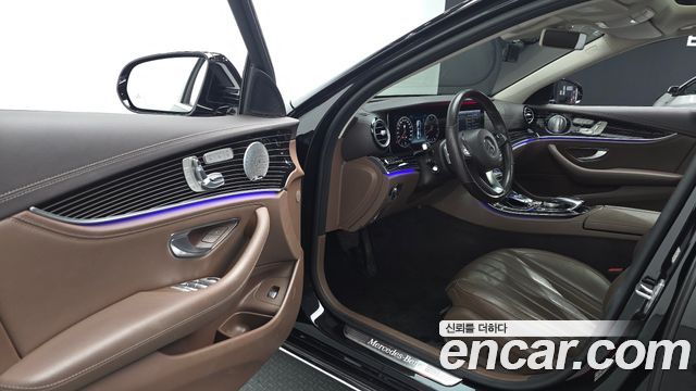 Mercedes-Benz E-Class E400 4MATIC Exclusive