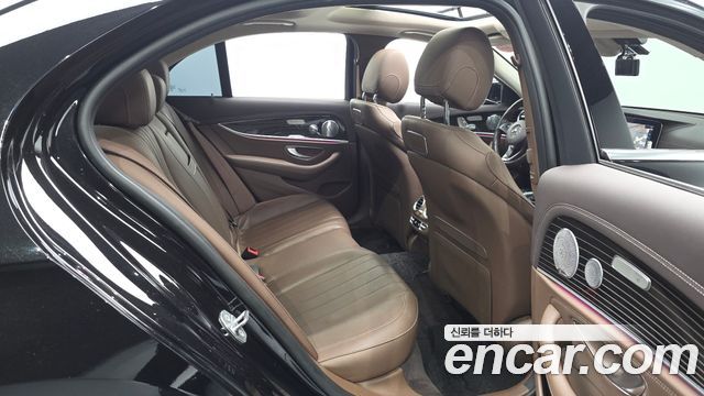 Mercedes-Benz E-Class E400 4MATIC Exclusive