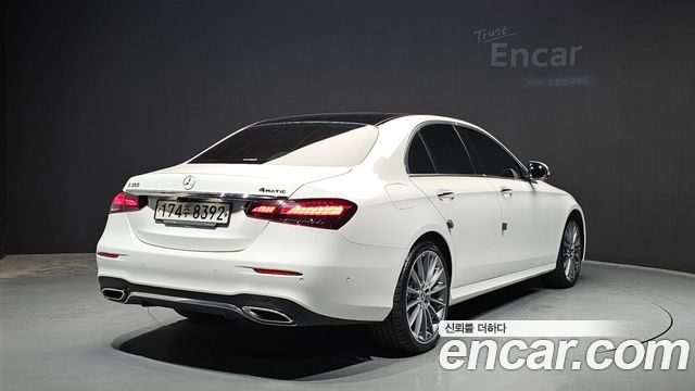 Mercedes-Benz E-Class E350 4MATIC AMG Line