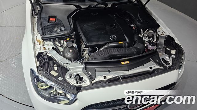 Mercedes-Benz E-Class E350 4MATIC AMG Line