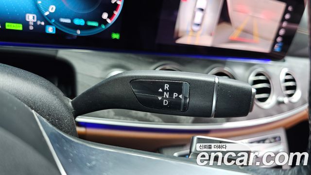 Mercedes-Benz E-Class E350 4MATIC AMG Line