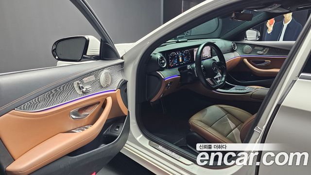 Mercedes-Benz E-Class E350 4MATIC AMG Line