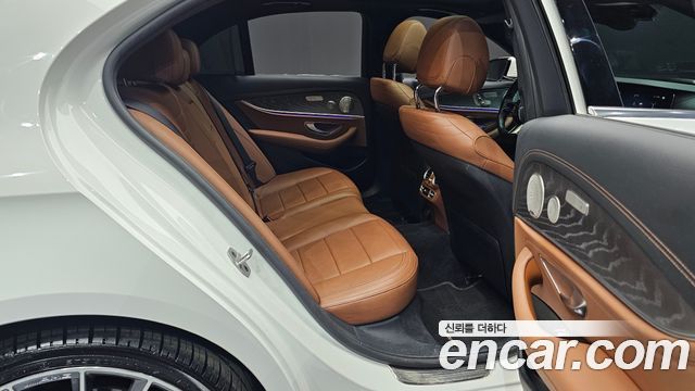 Mercedes-Benz E-Class E350 4MATIC AMG Line