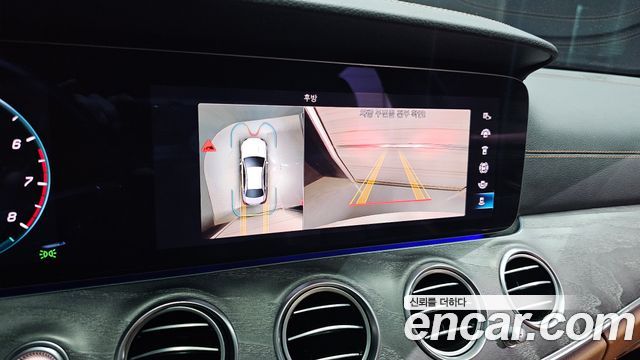 Mercedes-Benz E-Class E350 4MATIC AMG Line