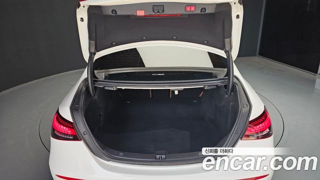 Mercedes-Benz E-Class E350 4MATIC AMG Line