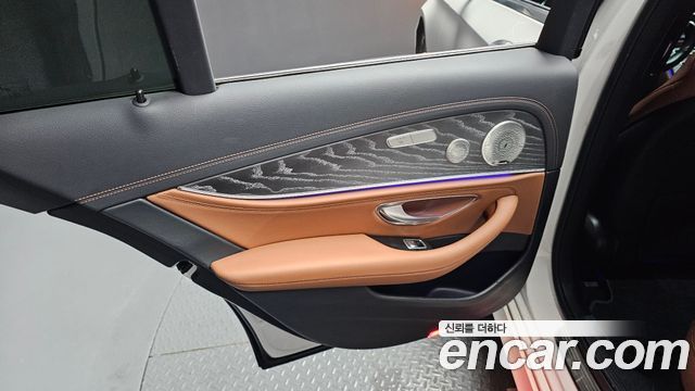 Mercedes-Benz E-Class E350 4MATIC AMG Line