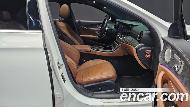 Mercedes-Benz E-Class E350 4MATIC AMG Line
