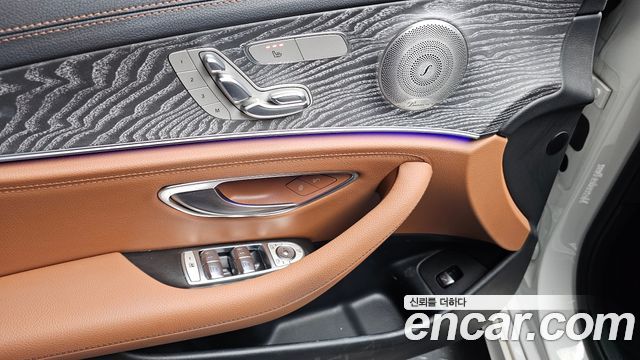Mercedes-Benz E-Class E350 4MATIC AMG Line