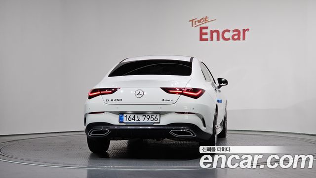 Mercedes-Benz CLA-Class CLA250 4MATIC