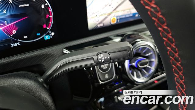 Mercedes-Benz CLA-Class CLA250 4MATIC