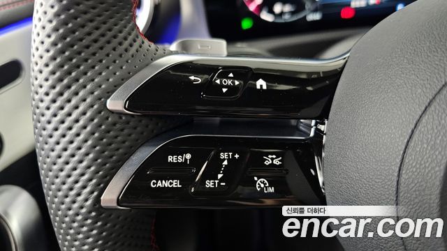 Mercedes-Benz CLA-Class CLA250 4MATIC