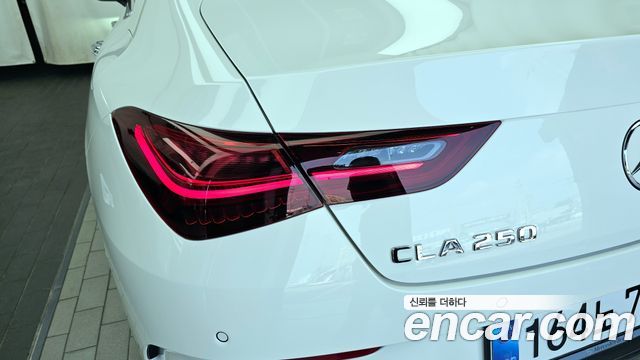 Mercedes-Benz CLA-Class CLA250 4MATIC