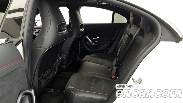 Mercedes-Benz CLA-Class CLA250 4MATIC