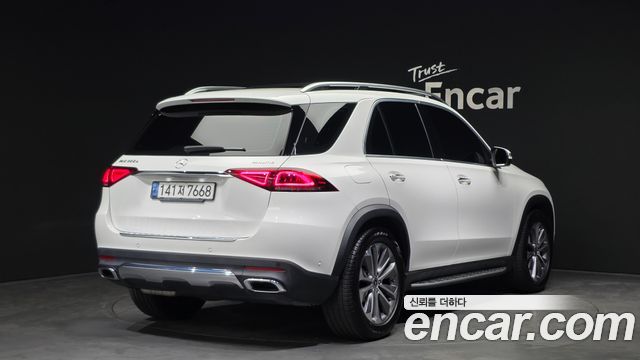 Mercedes-Benz GLE-Class GLE300d 4MATIC