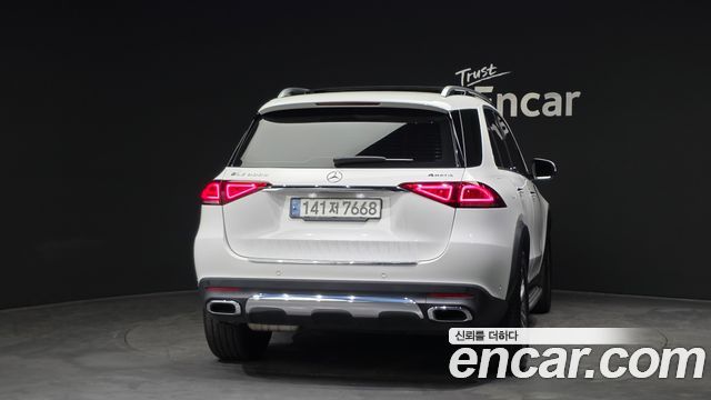 Mercedes-Benz GLE-Class GLE300d 4MATIC