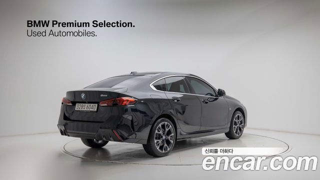 BMW 2-Series 220 M Sport Design