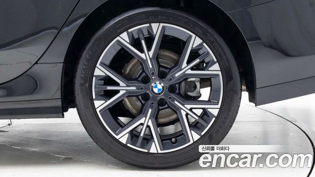 BMW 2-Series 220 M Sport Design