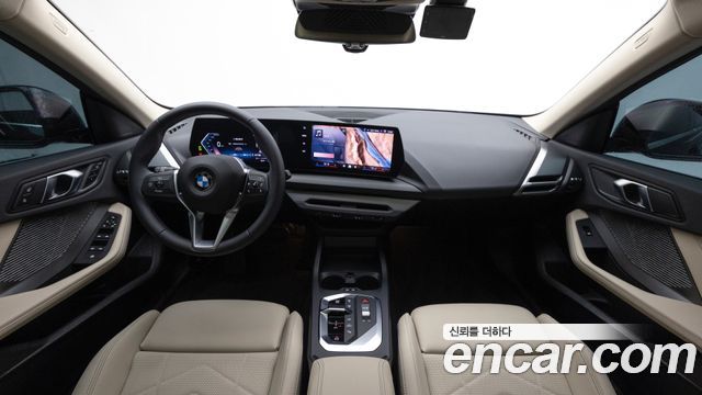 BMW 2-Series 220 M Sport Design