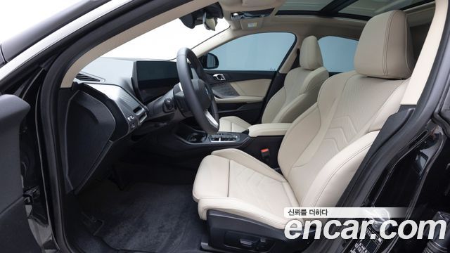BMW 2-Series 220 M Sport Design