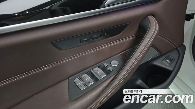 BMW 5-Series 530i M Sport Package