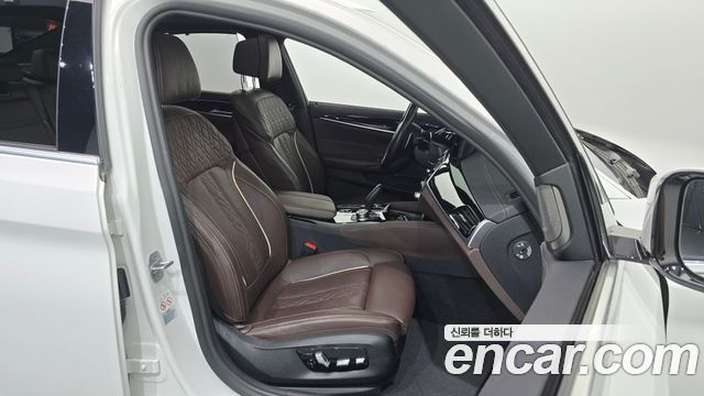 BMW 5-Series 530i M Sport Package