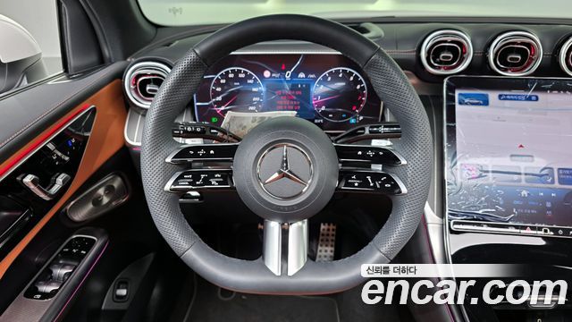 Mercedes-Benz GLC-Class GLC300 4MATIC AMG Line