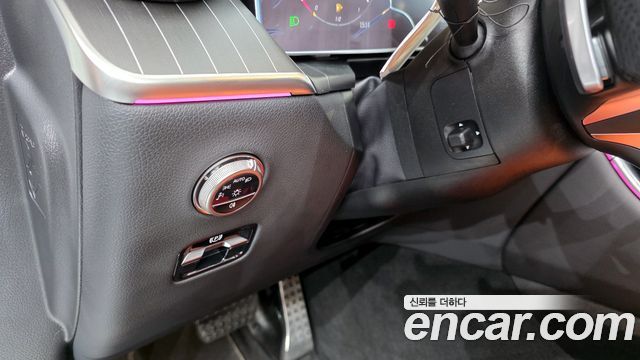 Mercedes-Benz GLC-Class GLC300 4MATIC AMG Line