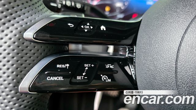 Mercedes-Benz GLC-Class GLC300 4MATIC AMG Line