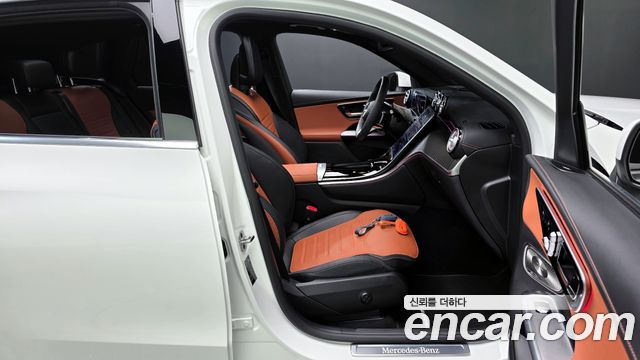 Mercedes-Benz GLC-Class GLC300 4MATIC AMG Line