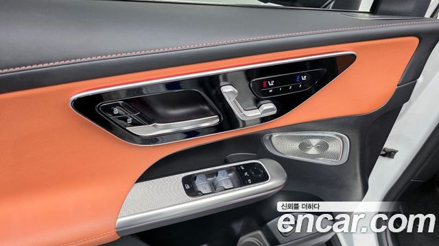 Mercedes-Benz GLC-Class GLC300 4MATIC AMG Line