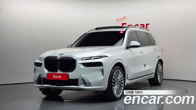 BMW X7 xDrive 40i Design Pure Excellence 6-Seater