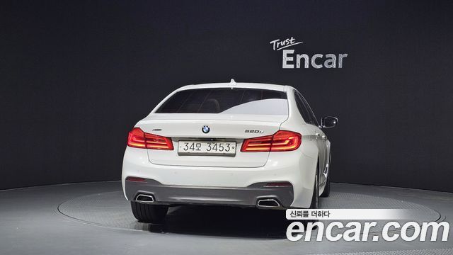 BMW 5-Series 520d xDrive M Sport Package