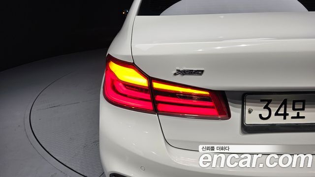 BMW 5-Series 520d xDrive M Sport Package