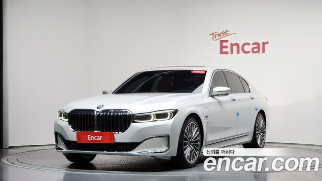 BMW 7-Series 745e iPerformance Design Pure Excellence