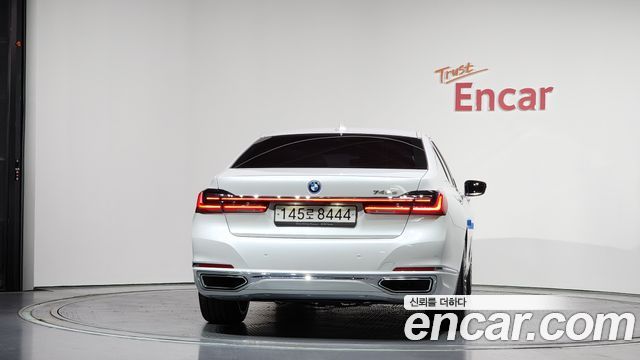 BMW 7-Series 745e iPerformance Design Pure Excellence