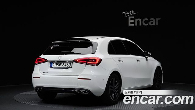 Mercedes-Benz A-Class A220 Hatchback