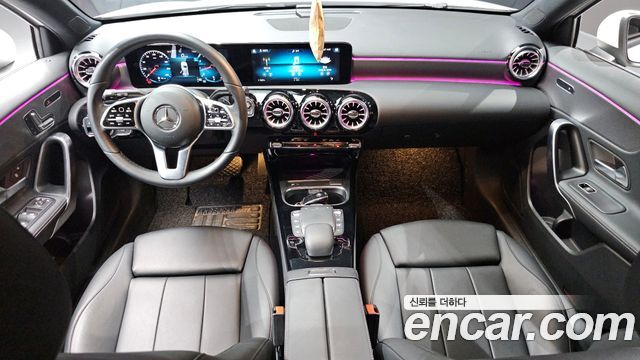 Mercedes-Benz A-Class A220 Hatchback