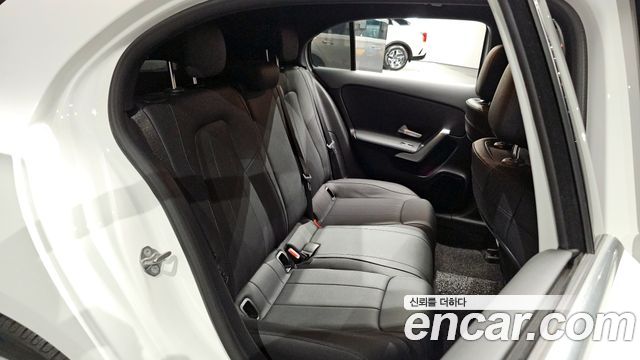 Mercedes-Benz A-Class A220 Hatchback