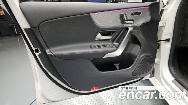 Mercedes-Benz A-Class A220 Hatchback