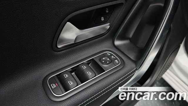 Mercedes-Benz A-Class A220 Hatchback