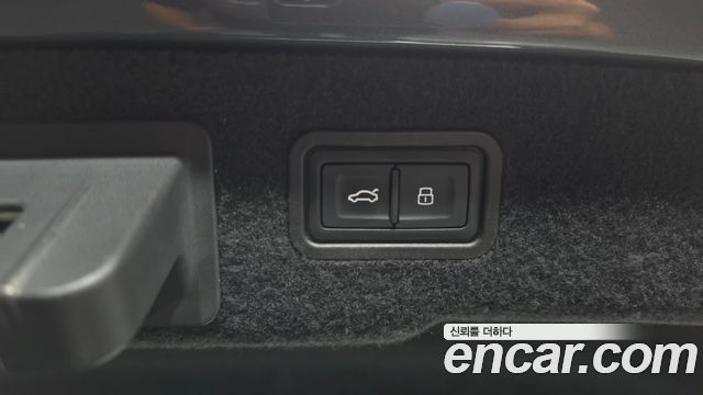 Audi A8 55 TFSI Quattro LWB