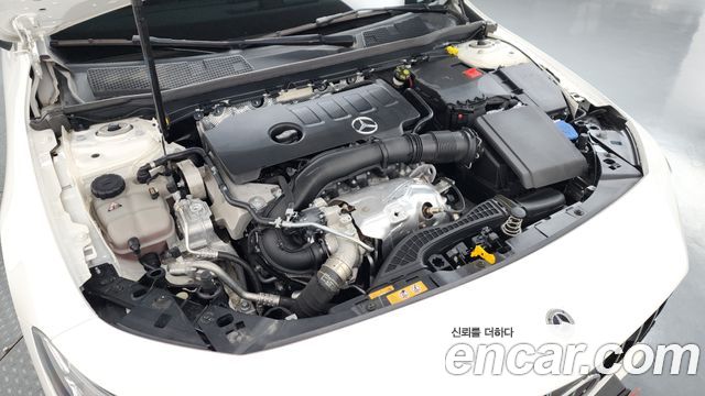 Mercedes-Benz CLA-Class CLA250 4MATIC
