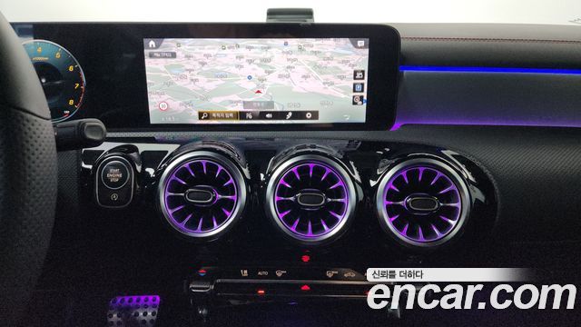 Mercedes-Benz CLA-Class CLA250 4MATIC