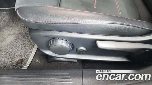 Mercedes-Benz CLA-Class CLA250 4MATIC