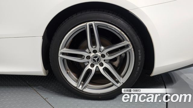 Mercedes-Benz E-Class E220d Cabriolet