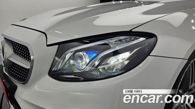 Mercedes-Benz E-Class E220d Cabriolet