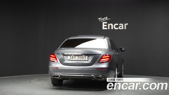 Mercedes-Benz E-Class E300 Exclusive