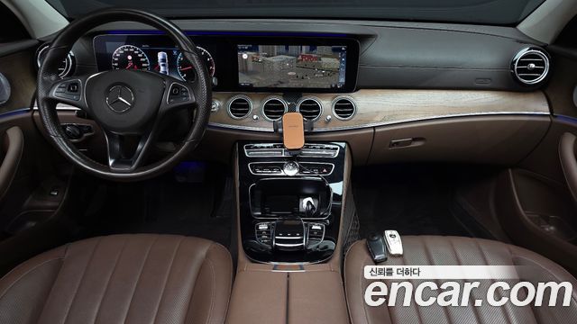 Mercedes-Benz E-Class E300 Exclusive