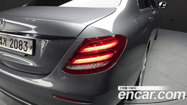 Mercedes-Benz E-Class E300 Exclusive