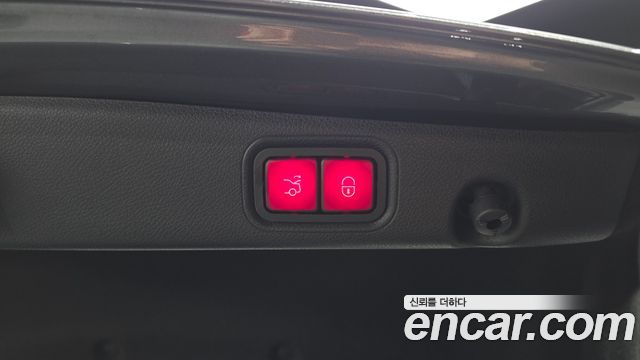 Mercedes-Benz E-Class E300 Exclusive